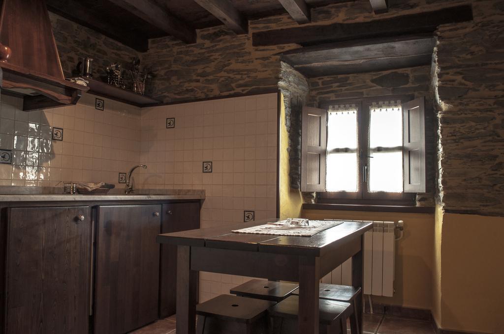Apartamentos A Retoral Coana الغرفة الصورة